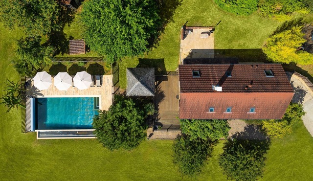 Le Séchoir - Luxury air-conditioned gîte with private pool & jacuzzi