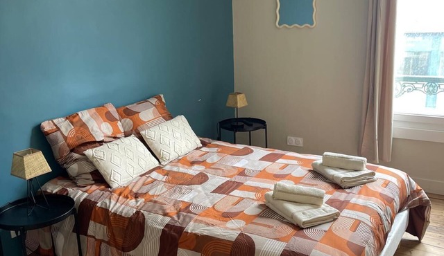 Le Sablésien-4 p-lounge/kitchen - Town center/Station