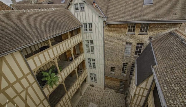 Le Sacré Troyes - TROYES