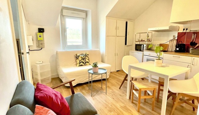 Le SAINT CLEMENT in the heart of Nantes 5min from Nantes Nord train station