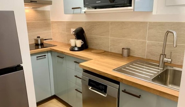 Le Saphir - Appartement Chic à Proximité de la Gare Dans une rue Calme !