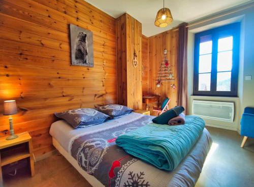 Le sapin rouge - Restaurant - bar - chambres d'hôtes