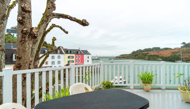 Le Sauzon - Vue sur le port - Proche de la plage