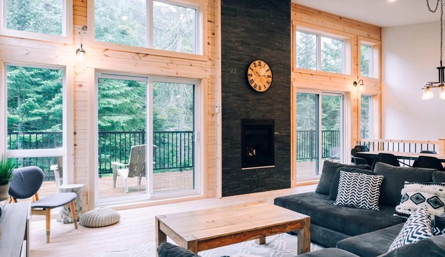 Le Scandinave - Nordic Chalet w/Spa