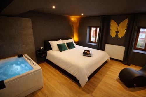 Le Secret' - Balnéo - Romantique Room