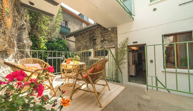 Le Seventies - capsule temporelle - proche gare et centre ville