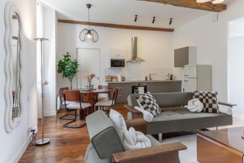 Le Seventy's, T3 vintage avec jardin