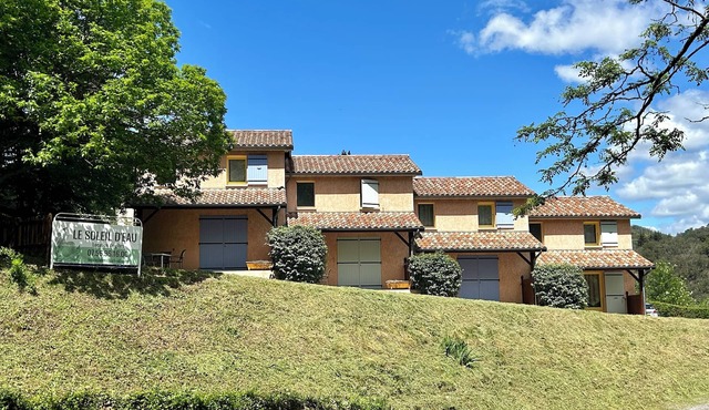 Le soleil d'eau 1 villa with terrace, parking and garden