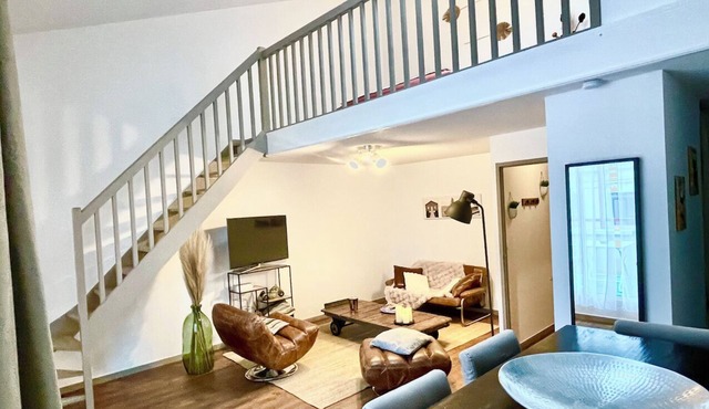 Le STAND' Gambetta, DUPLEX STANDING downtown, quiet and comfortable