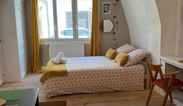 Le Studio des Moulins in the heart of town