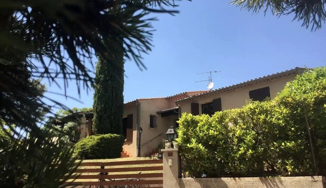 Le Studio Terrasse Dieulefitois, à 4mn à Pied du Centre Bourg