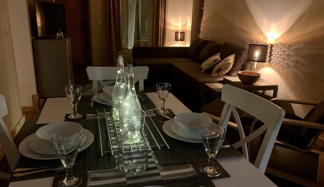 Le Studio, Venosc. Historic, central winter and summer apartment