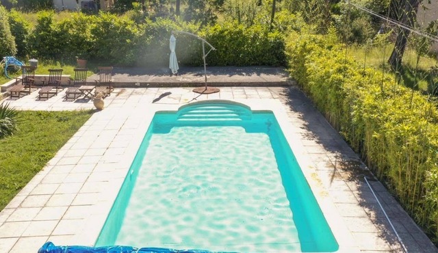 Le Tamaris, Maison 10 Couchages, Jardin, Piscine Privée au Cœur de la Provence