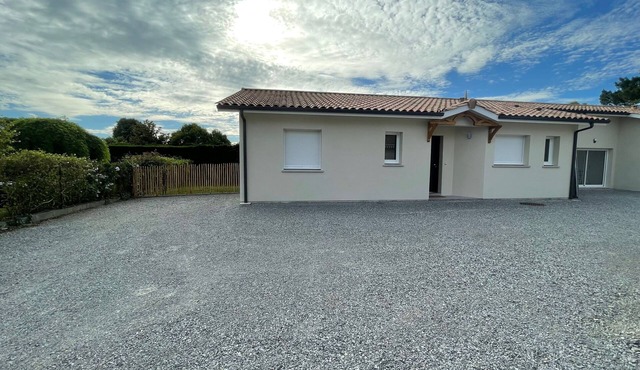 Le Teich : Recent 4 bedroom house