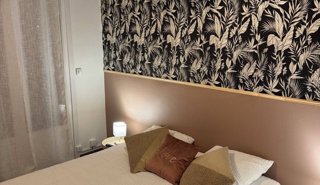 Le tiamo, studio in Morlaix with view of the port and viaduct