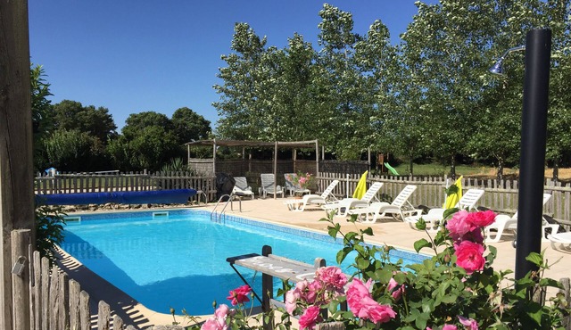 Le Tilleul 3 bedroom Luxury Gite with Onsite Swimming Pool and Amazing Gardens