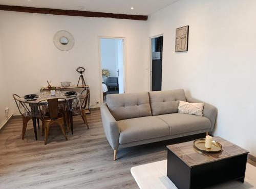 Le Trèfle Doré T2, wifi, private parking space