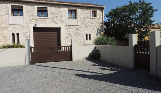 Le Val-léa 10-person semi-detached gîtes close to the Canal du Midi and the coastline