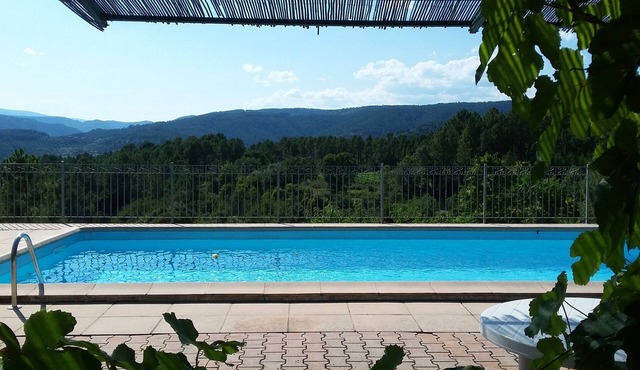 Le Vignal complet, beautiful spacious house with private pool in the Ardèche