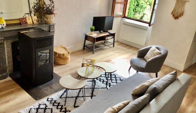 Le vigneron Au coeur des vignes à proximité des lacs et cascades lits faits à l'arrivée