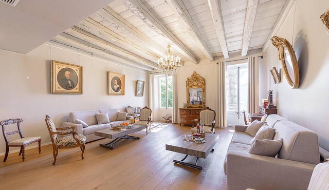 Le Vignoble du Lac, Domaine avec vue. 17p.