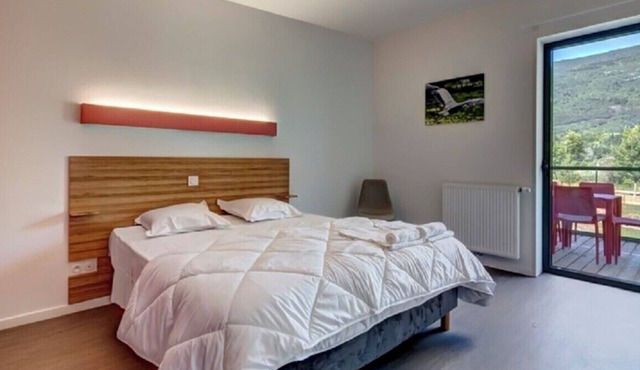 Le Village des Oiseaux Belvédère 3P6