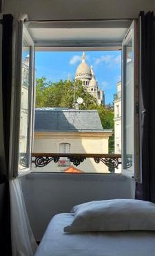 Le Village Montmartre