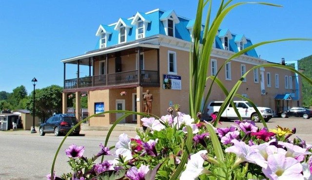 Le Voyageur Inn
