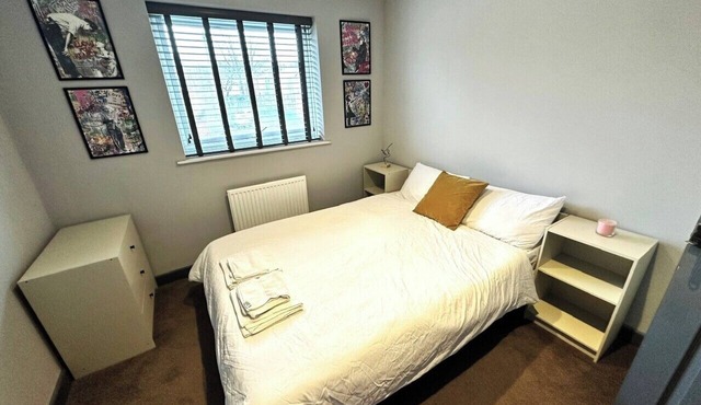 Leamington Spa-3 Bed-Garden-Pets-Free Parking