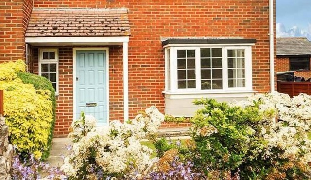 LEAP HOUSE, family friendly, country holiday cottage in Wareham