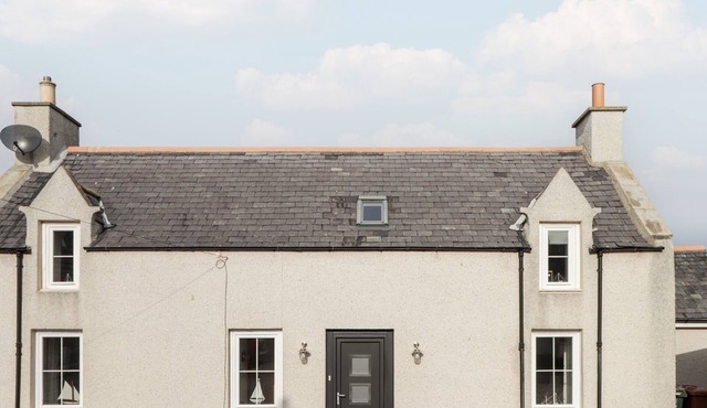 LEARIG, pet friendly, character holiday cottage in Buckie