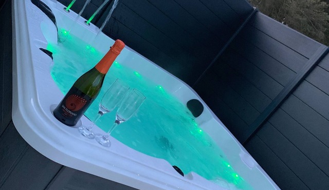 Leave the world behind and relax under the stars at Nebula Lodge