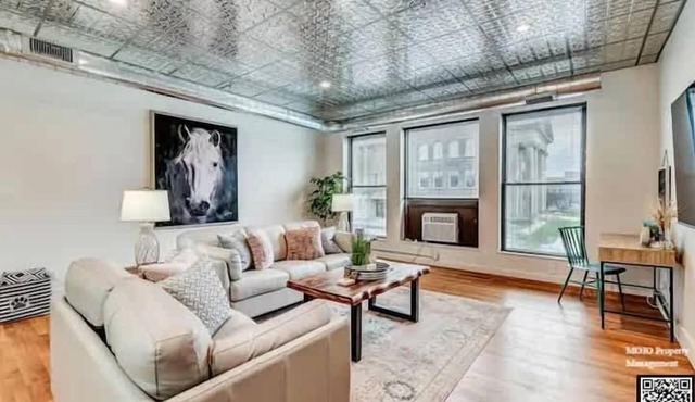 Lebanon's Luxury Apt- 3Br 1Ba
