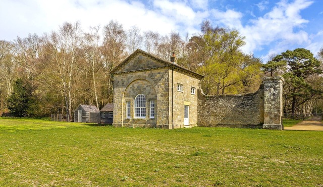 Leconfield Lodge by inspirestays.com - a rural cottage that sleeps 2 guests in 1 bedroom