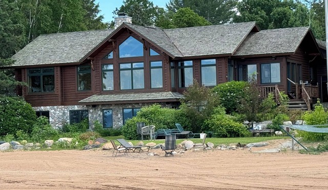 Leech Lake - Beach campfire sunsets and Prime Fishing and Swimming Getaway
