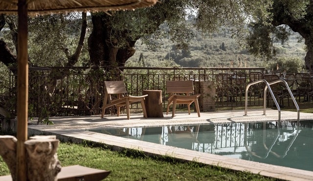 Leedas Deluxe Maisonette - Two Bedrooms