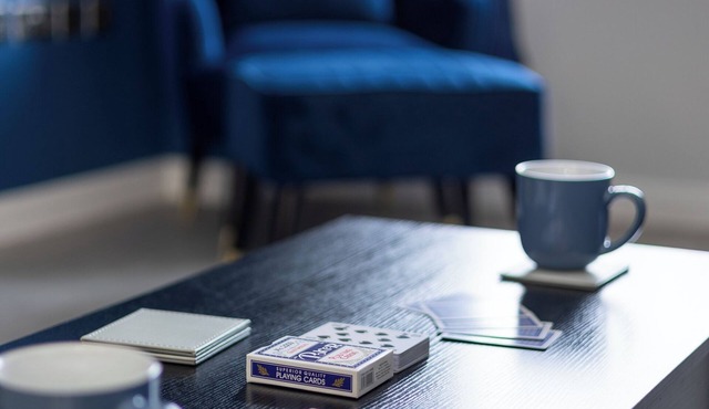 Leeds 3 Bed 2.5 Bath - Parking/WiFi/Pool Table/Self Check-in