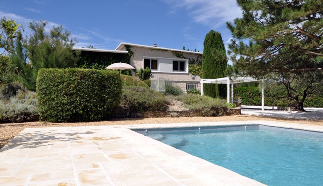 Leeward house. Welcome to Provence!