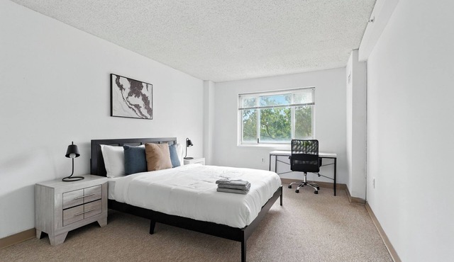 Legacy at Imperial Village 04 I 1 Bed 1 Bath