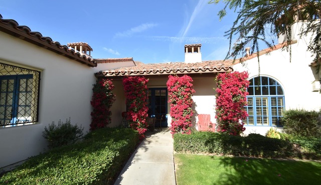Legacy Community Classic 1 bedroom condo