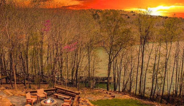 Legacy Lodge at Fairfield Bay- Direct Lakefront