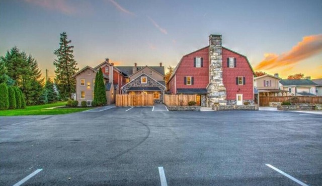 Legacy Manor-Sleeps 26-9 minutes to Sight&Sound,16 Minutes to Downtown Lancaster