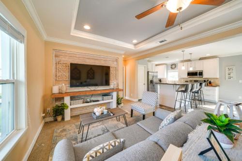 Legacy Ranch Home w/Lake Access & Grill