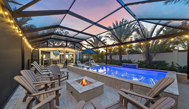 Legacy's Palm of Paradise (Lux) | Private Heated Pool + Putt Putt Course + Tiki Hut