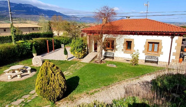 Legado De Zabala, Casa Rural