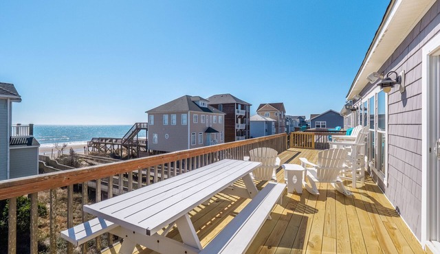 LegaSea | Private Beach Access, Pool + Hot Tub!