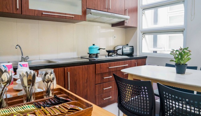 LeGreen Suite Gatot Subroto
