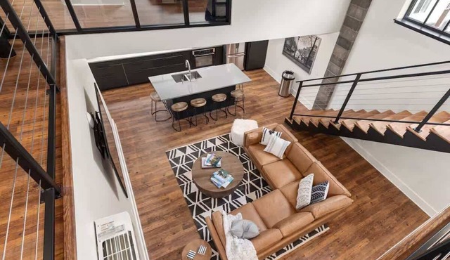 Lehigh Suite - Urban Sanctuary Luxury Stay with Private Parking
