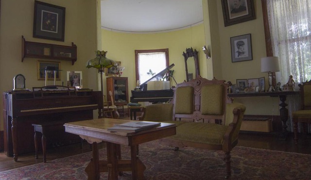 Lehmann House Bed & Breakfast