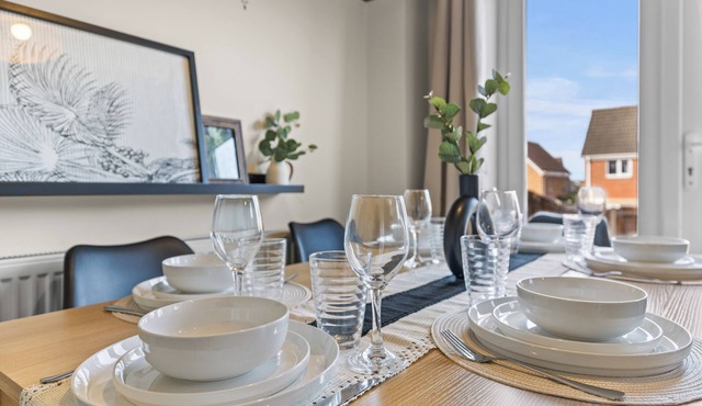 Leicester 3BR House | Parking | Garden - Hamilton Three